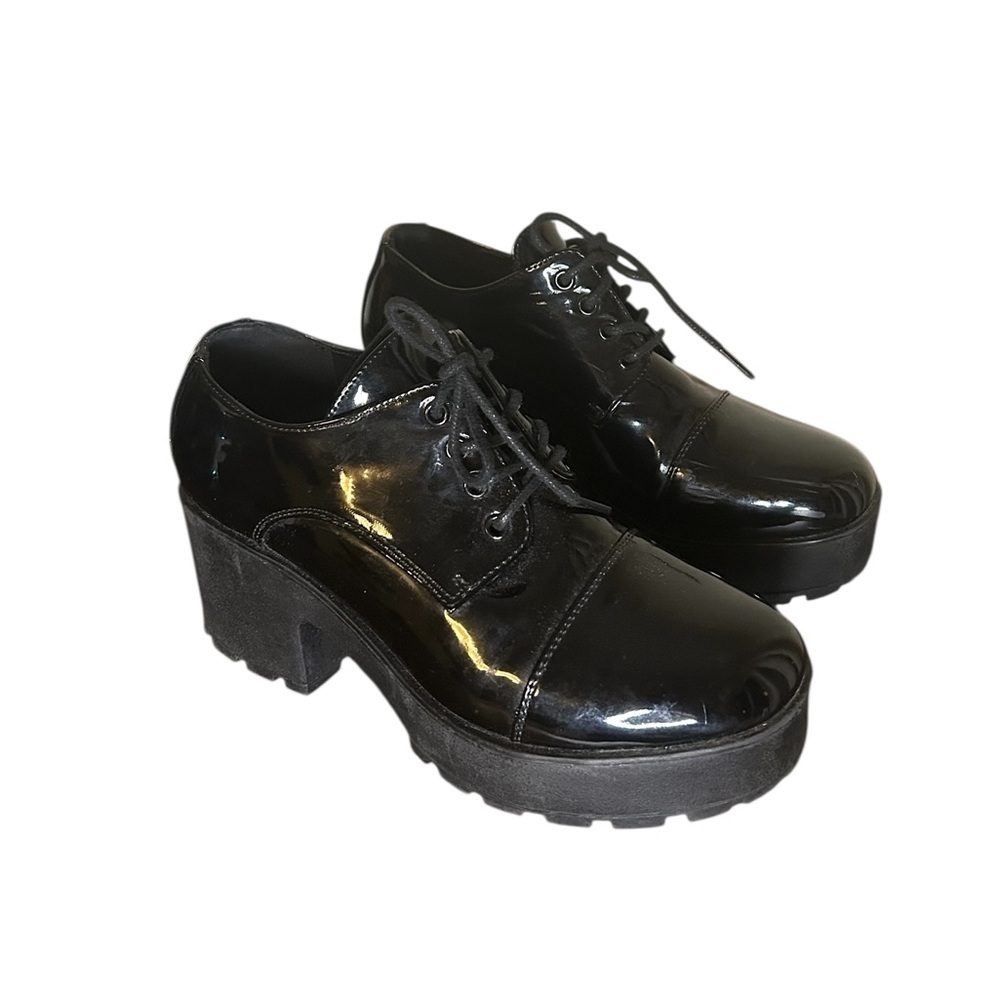Black Patent Faux Leather Lace-Up Platform Oxfords – Women’s Size 7.5